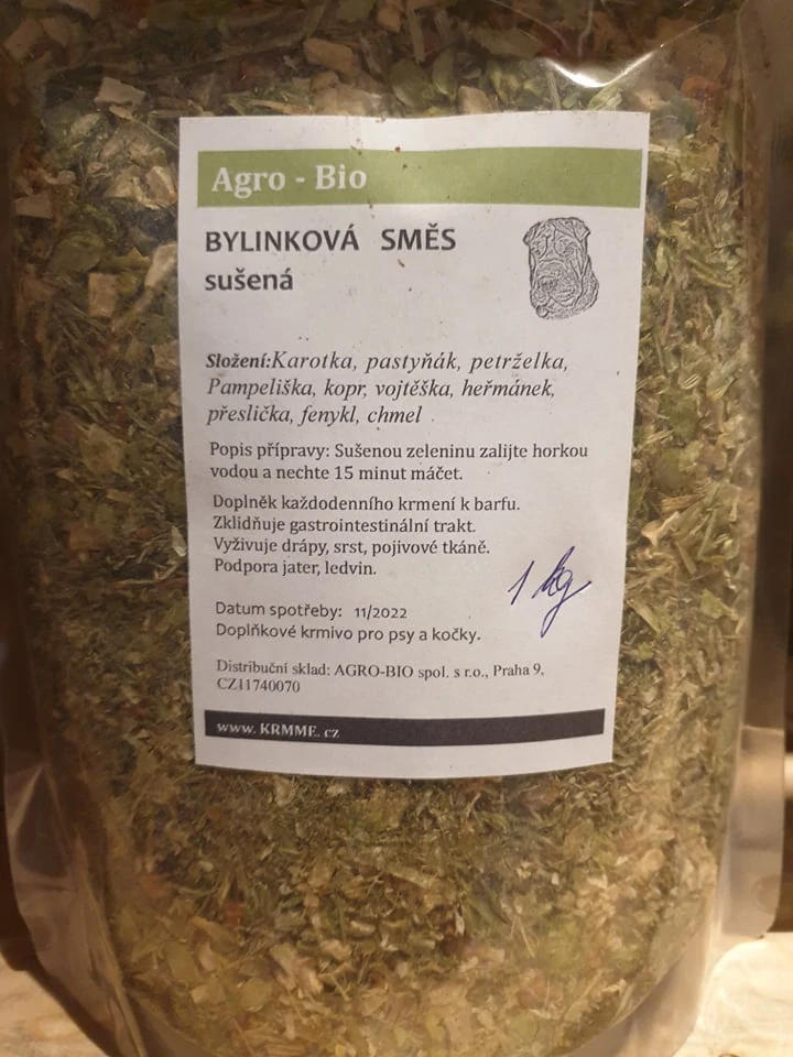 BARF sušená zelenina s bylinkami